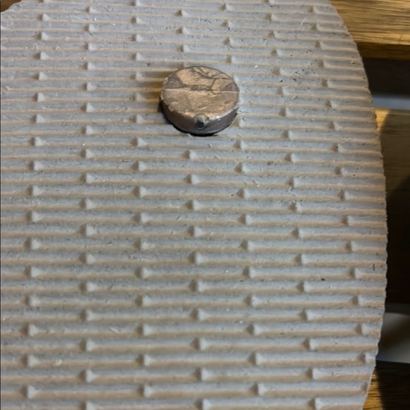 Havaianas Women's Beige/Gold Sandals - Picture 7 of 9